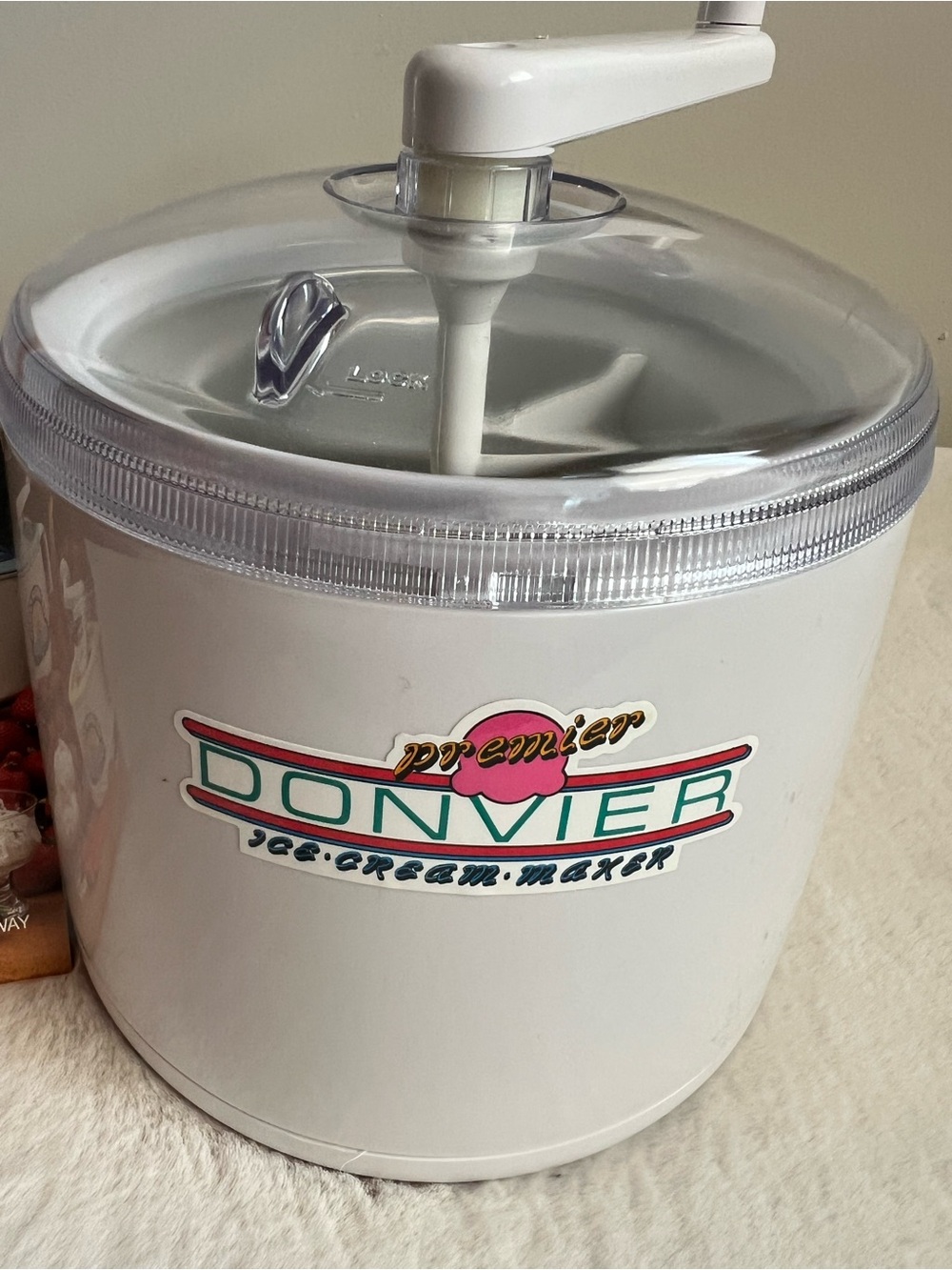 Vintage Donvier Premier Ice Cream Maker 1 Quart Manual Freezer Maker w/ Box - Picture 3 of 9